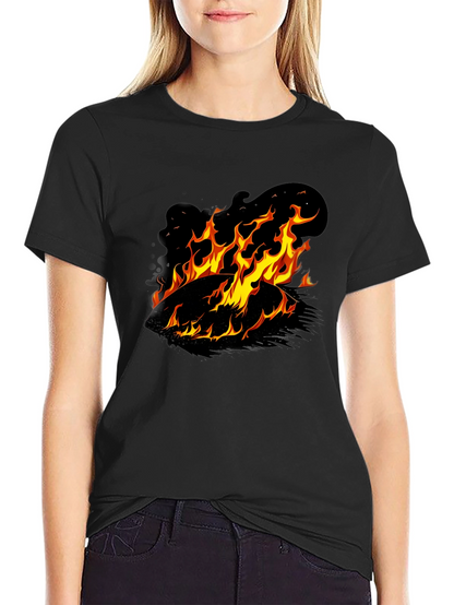 Camiseta Negra con Diseño de Fuego Ardiente