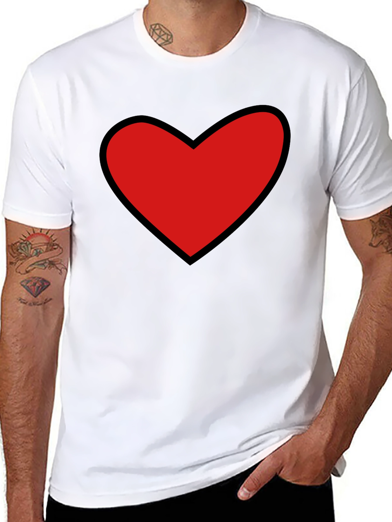 Camiseta Negra con Corazón Rojo