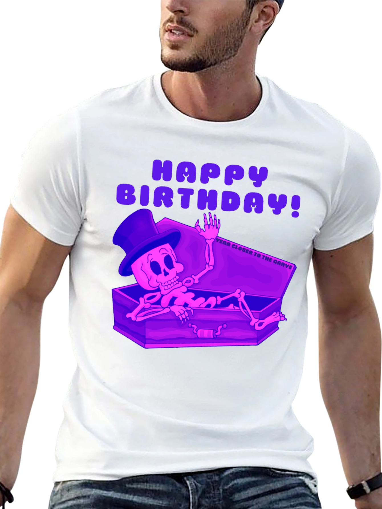 Camiseta Negra Feliz Cumpleaños Esqueleto en Ataúd