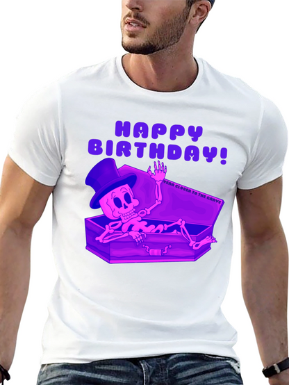 Camiseta Negra Feliz Cumpleaños Esqueleto en Ataúd