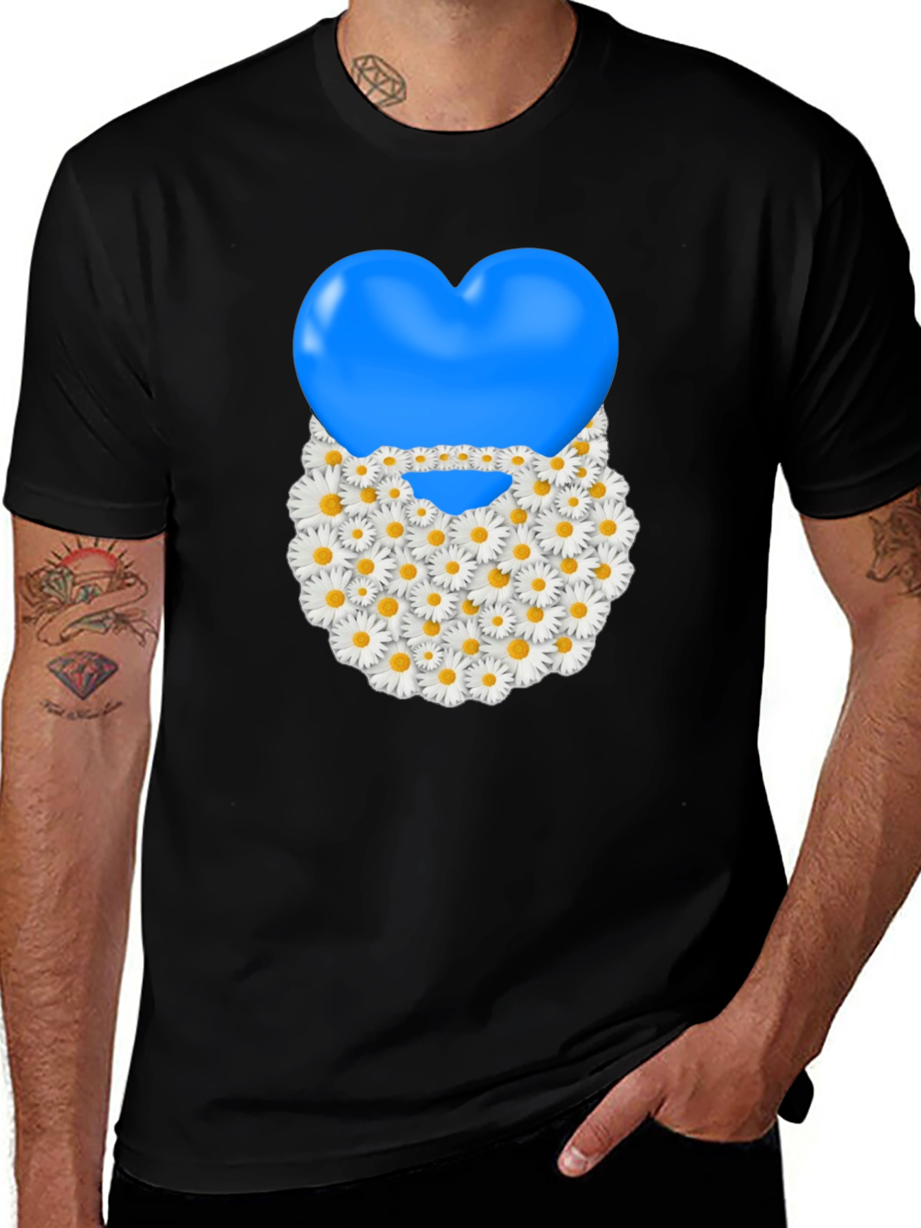 Camiseta Negra con Corazón Floral
