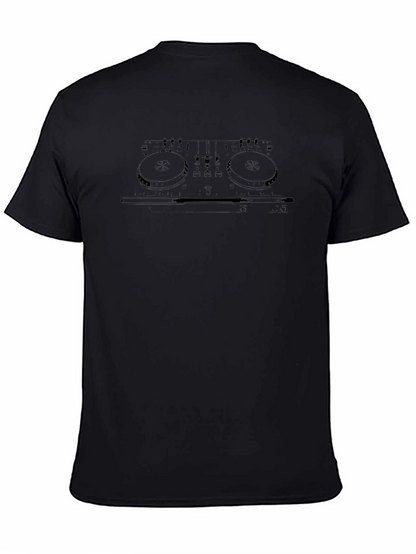 Camiseta Negra con Diseño de Mezcladora DJ
