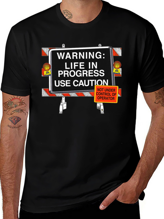 Camiseta Negra: ¡Precaución Vida en Progreso!