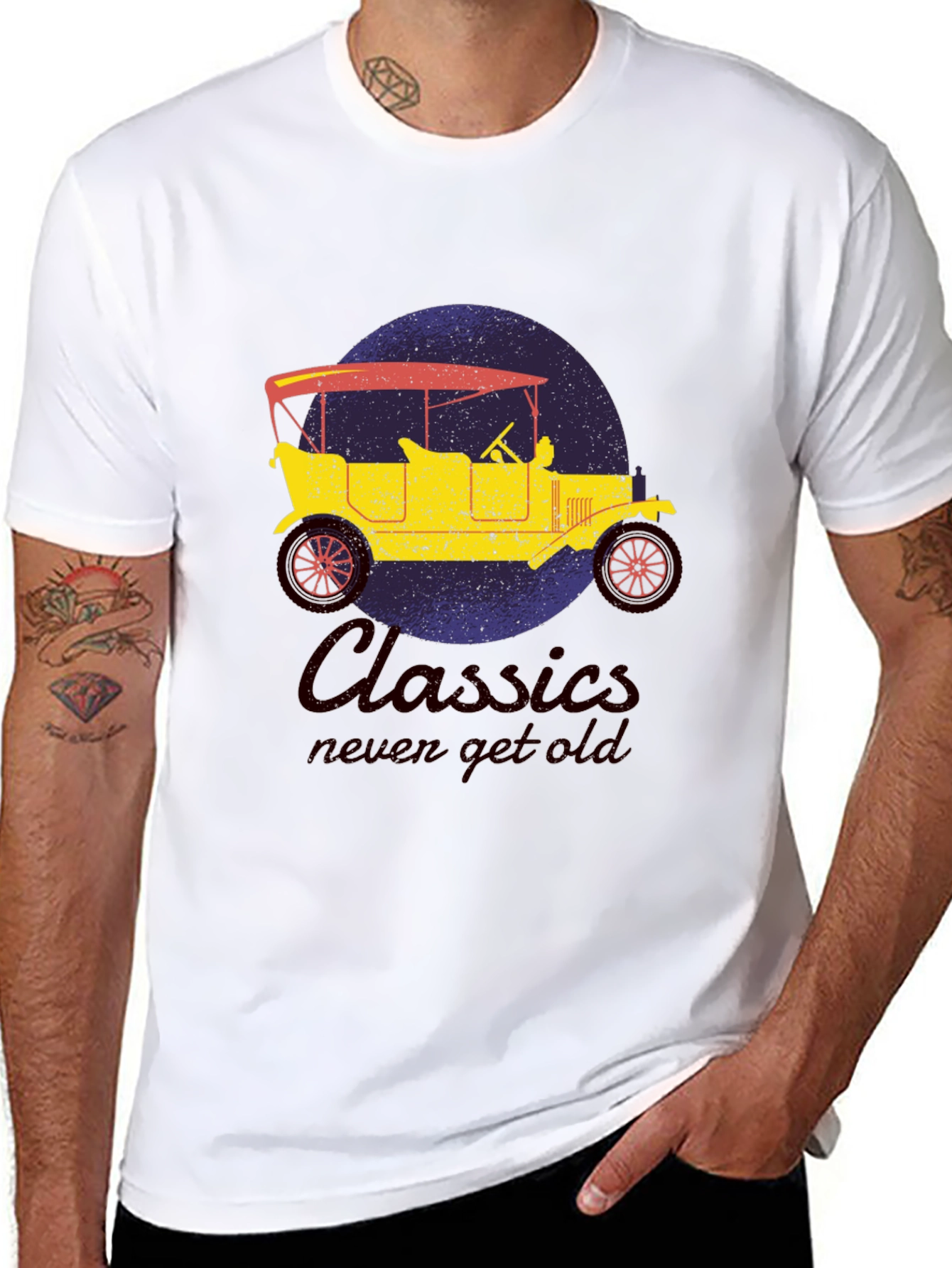Camiseta Negra Clásica: Classics Never Get Old