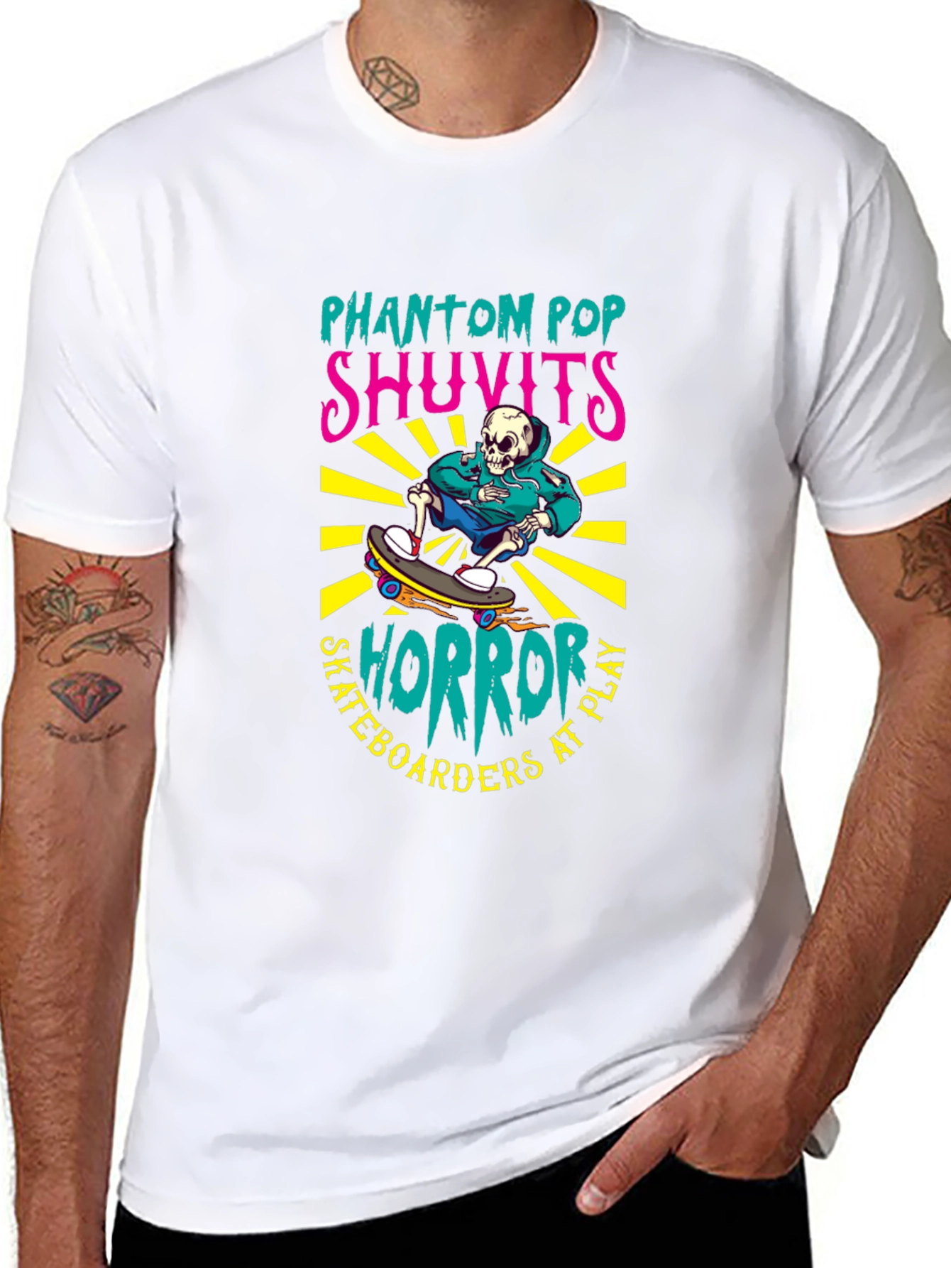 Camiseta Negra con Diseño de Skateboarding Horror