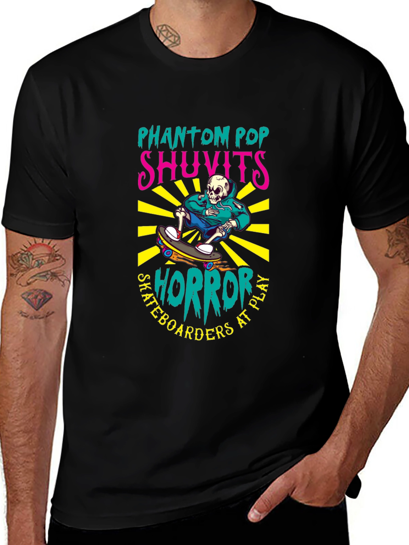 Camiseta Negra con Diseño de Skateboarding Horror