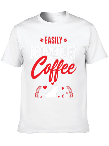Camiseta Negra: Café y Gato Distraen Fácilmente