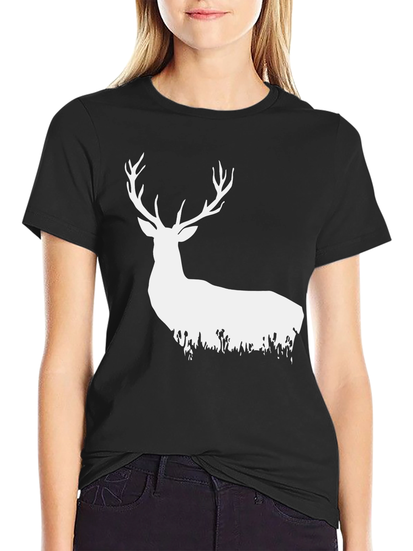 Camiseta Negra con Ciervo Blanco Estilizado