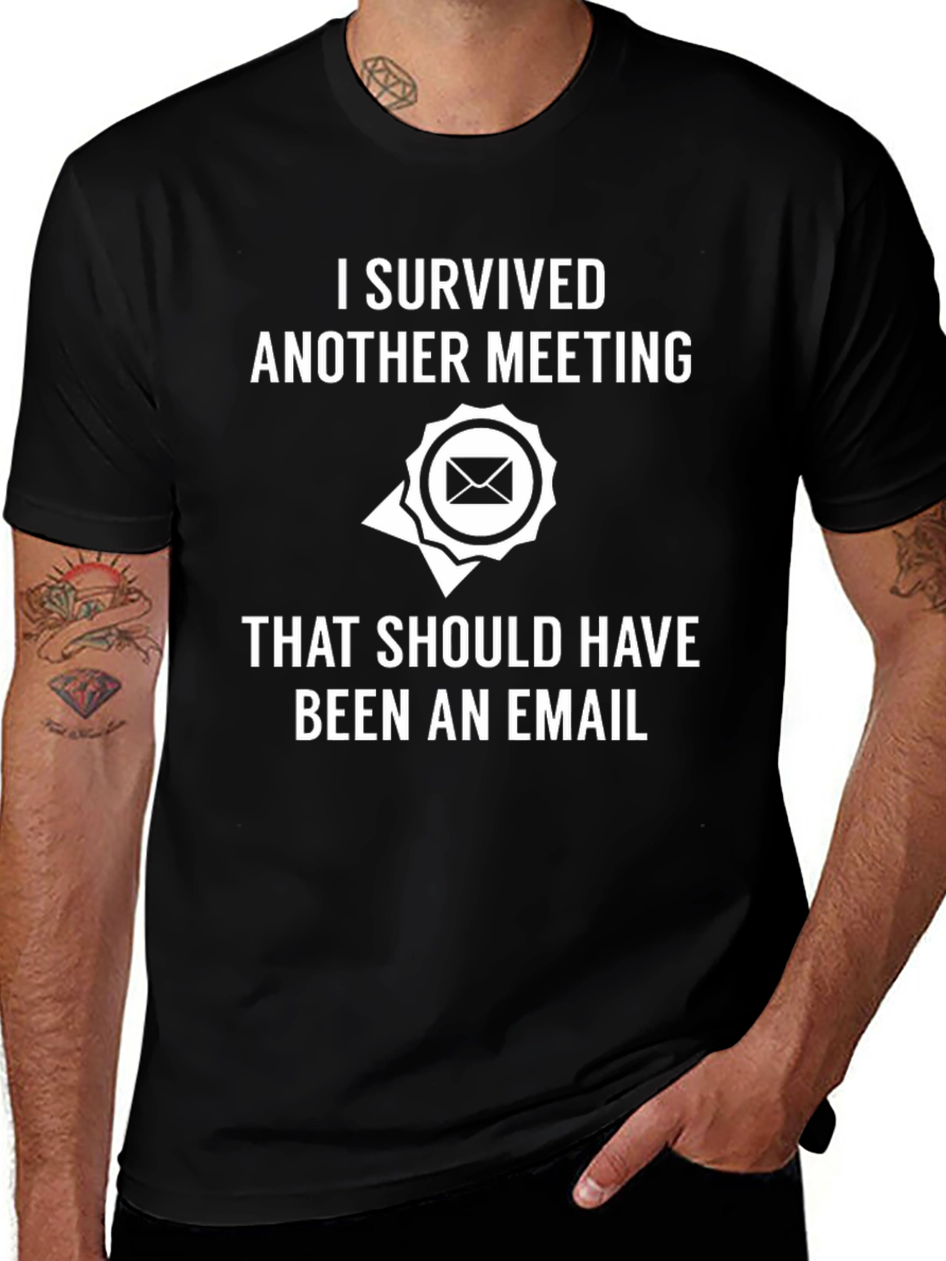 Camiseta divertida: Sobreviví a otra reunión