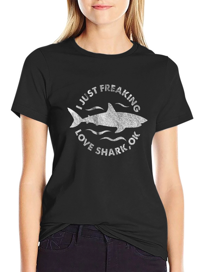 Camiseta Negra: Amo los Tiburones