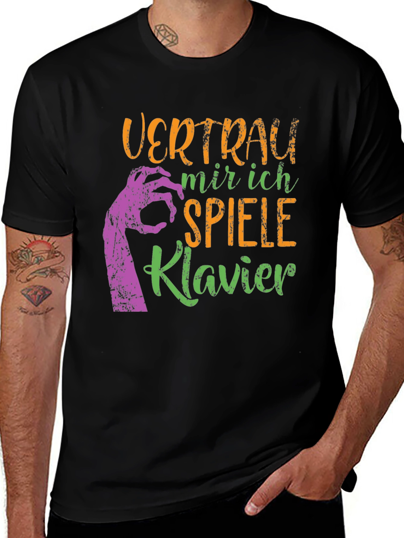 Camiseta Negra: Confía en Mí Toco el Piano