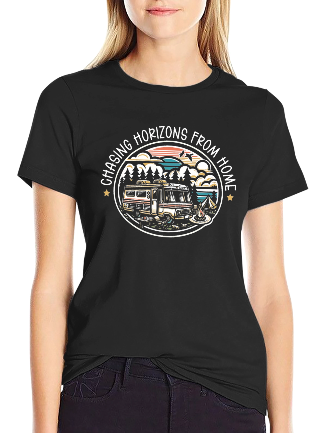 Camiseta Negra Chasing Horizons From Home