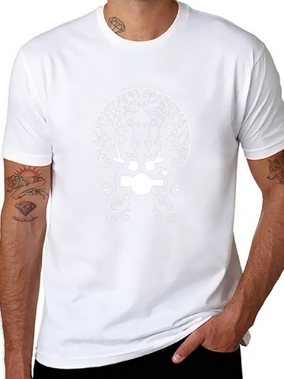 Camiseta Negra con Diseño de Batería Abstracta