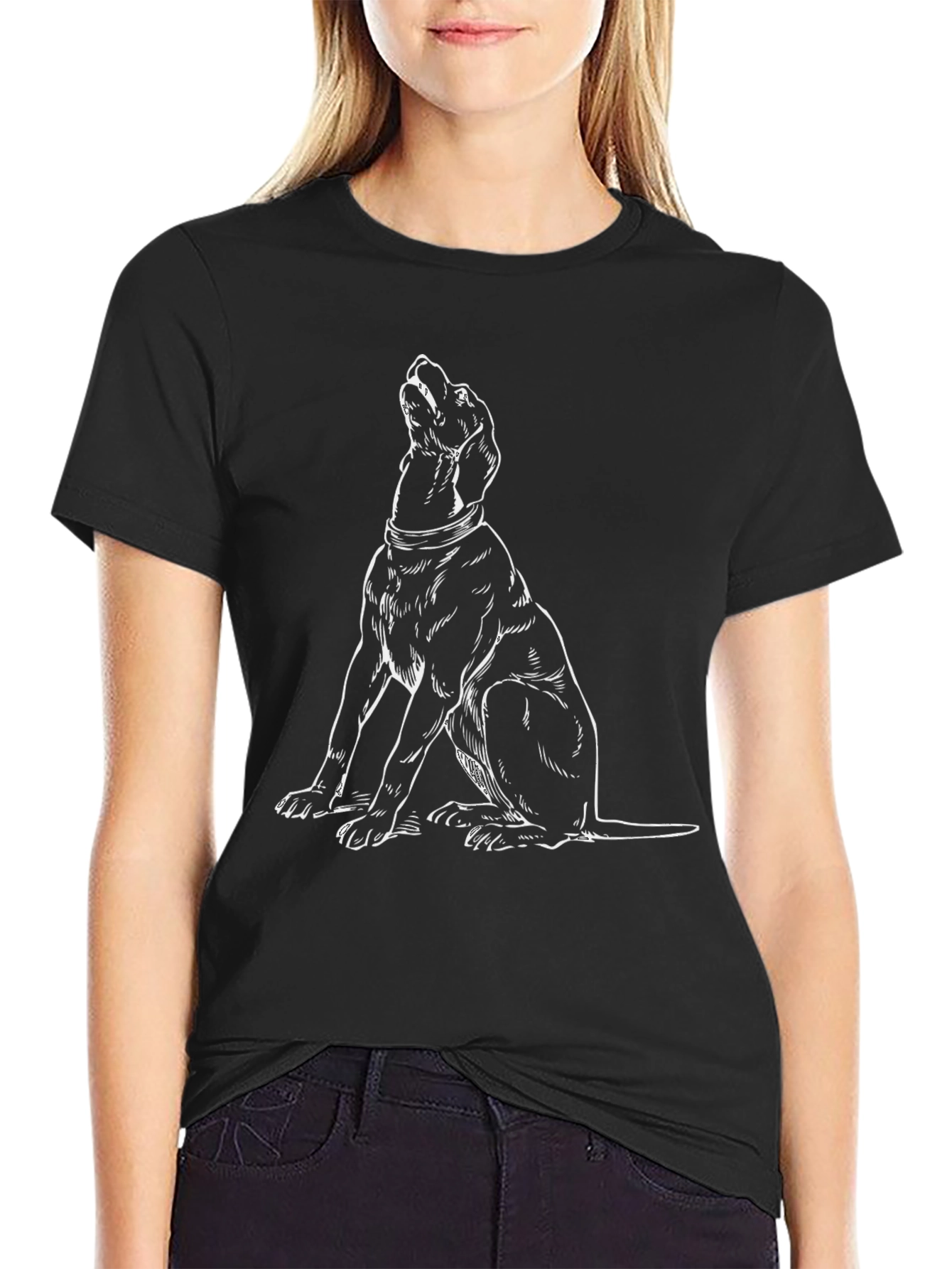 Camiseta Negra con Dibujo de Perro Aullando