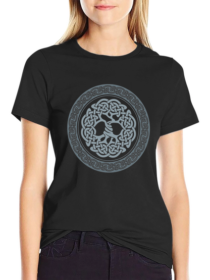 Camiseta Negra con Diseño Celta Circular