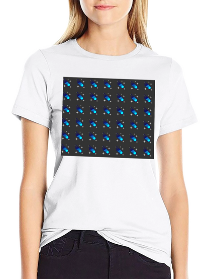 Camiseta Negra con Diseño de Meteoritos Estilizados
