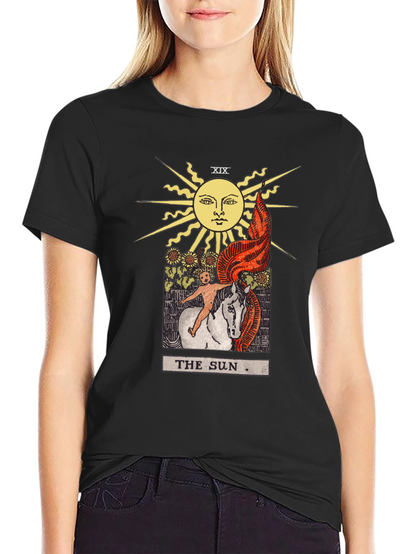 Camiseta Negra con Diseño del Tarot El Sol