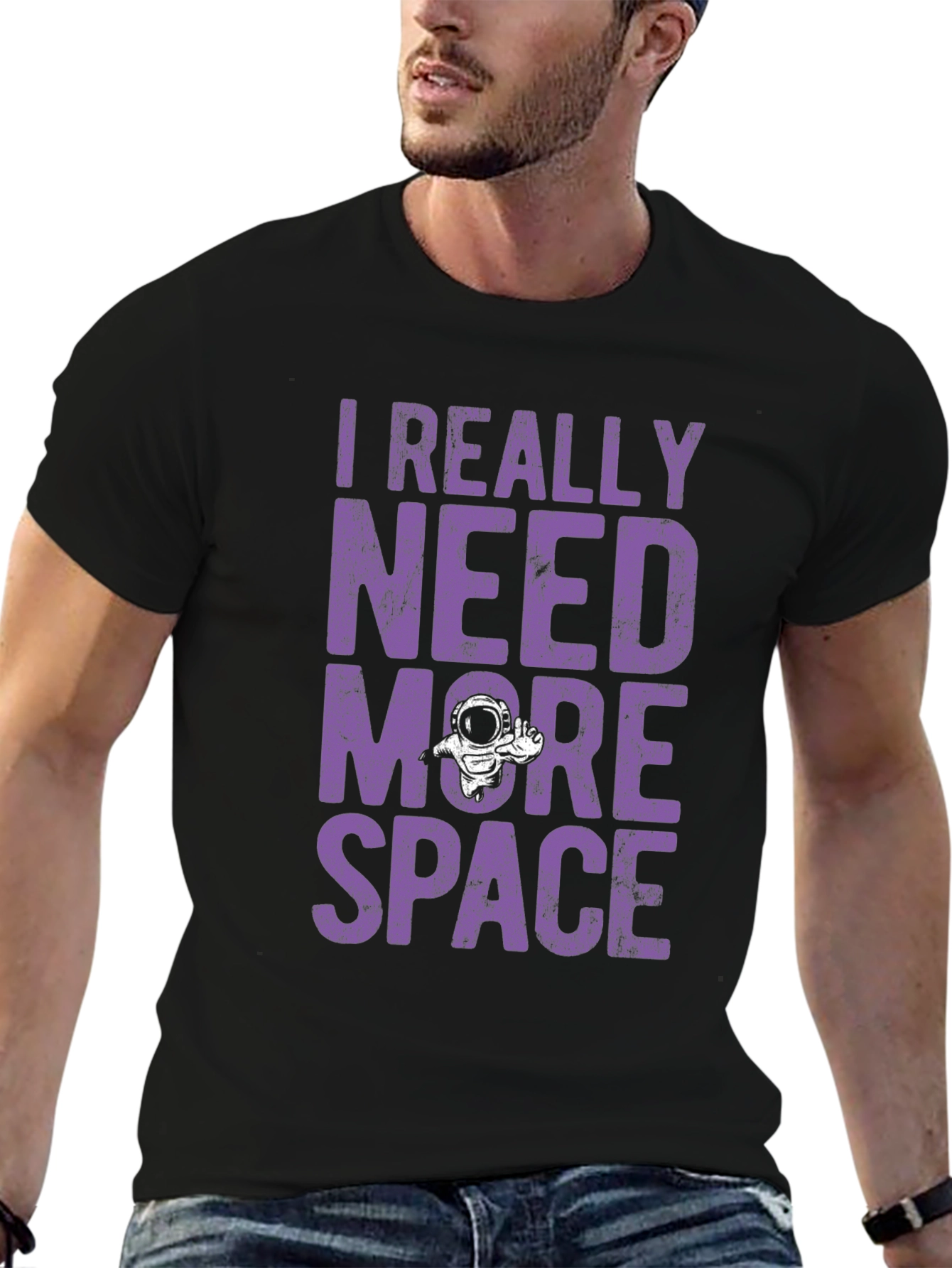 Camiseta Necesito Más Espacio