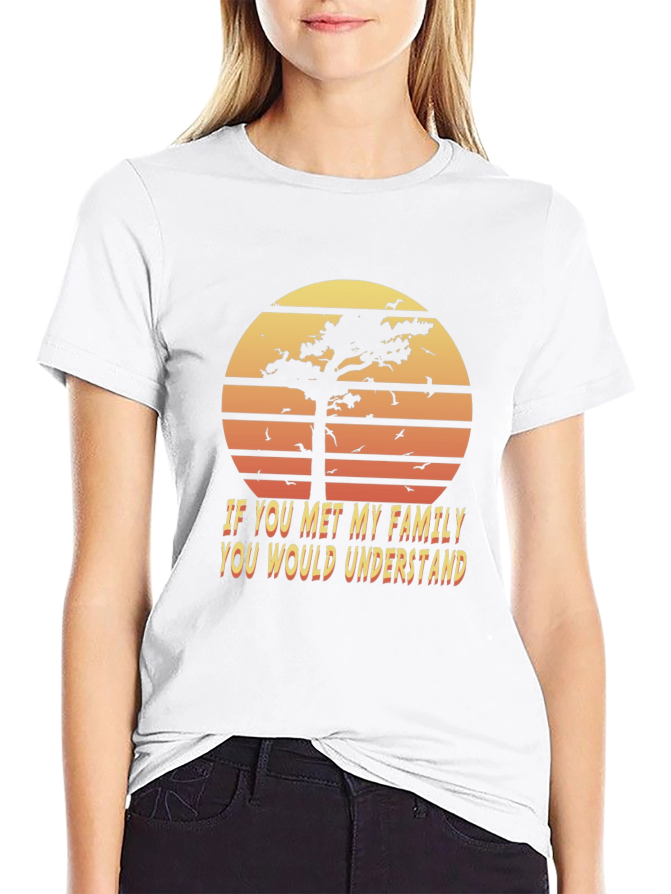 Camiseta Negra: Árbol al Atardecer y Frase Familiar