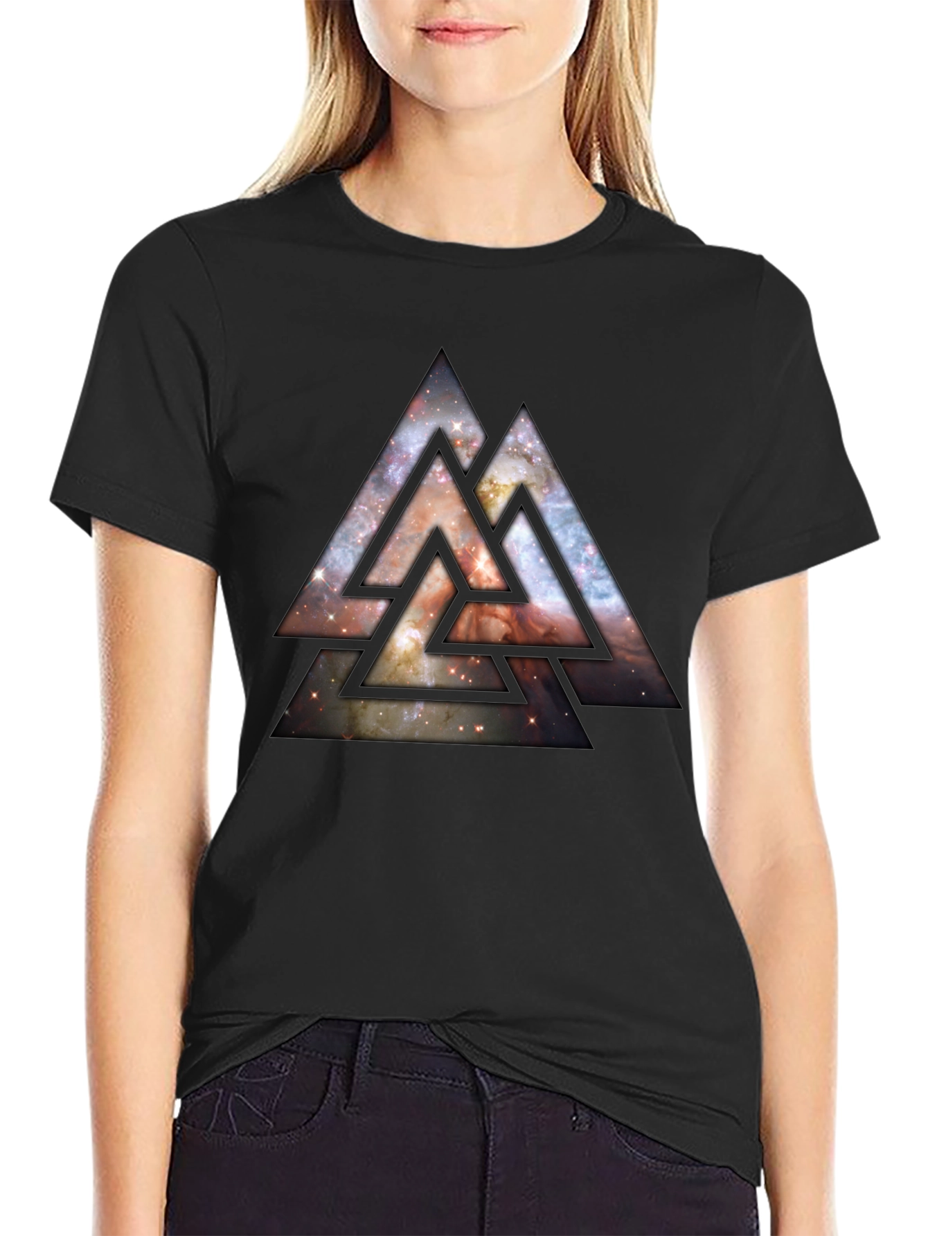 Camiseta Hombre Negra Diseño Triángulos Cósmicos