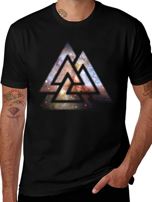 Camiseta Hombre Negra Diseño Triángulos Cósmicos