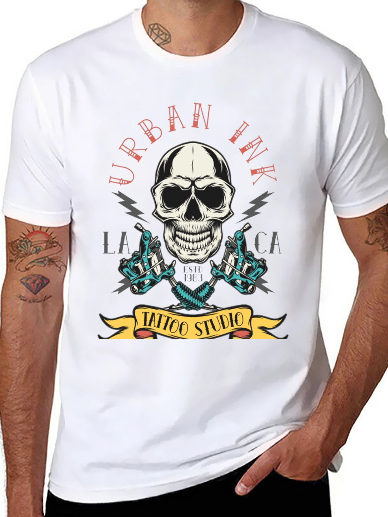 Camiseta Negra Urbana Ink Tattoo Studio Cráneo