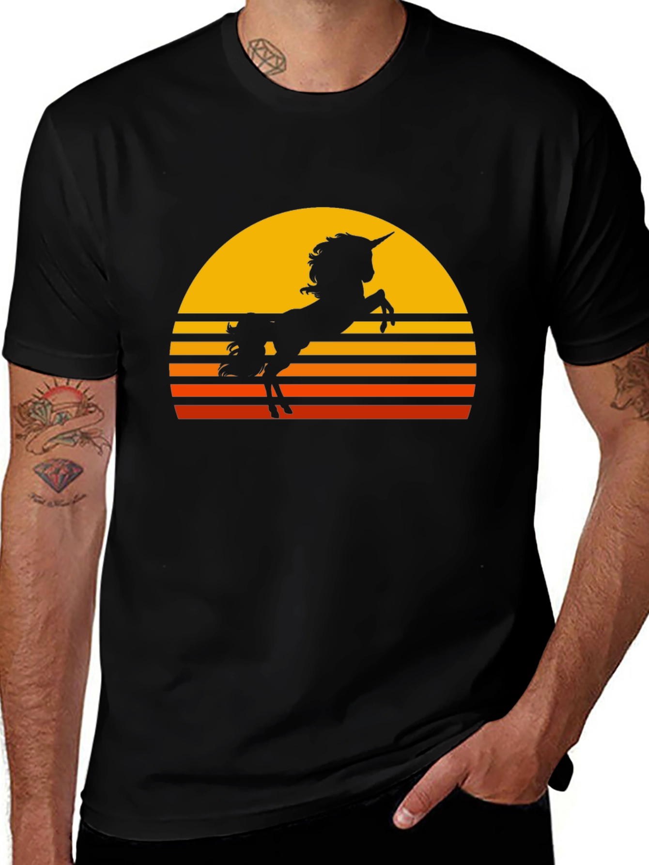 Camiseta Negra Unicornio Atardecer Retro