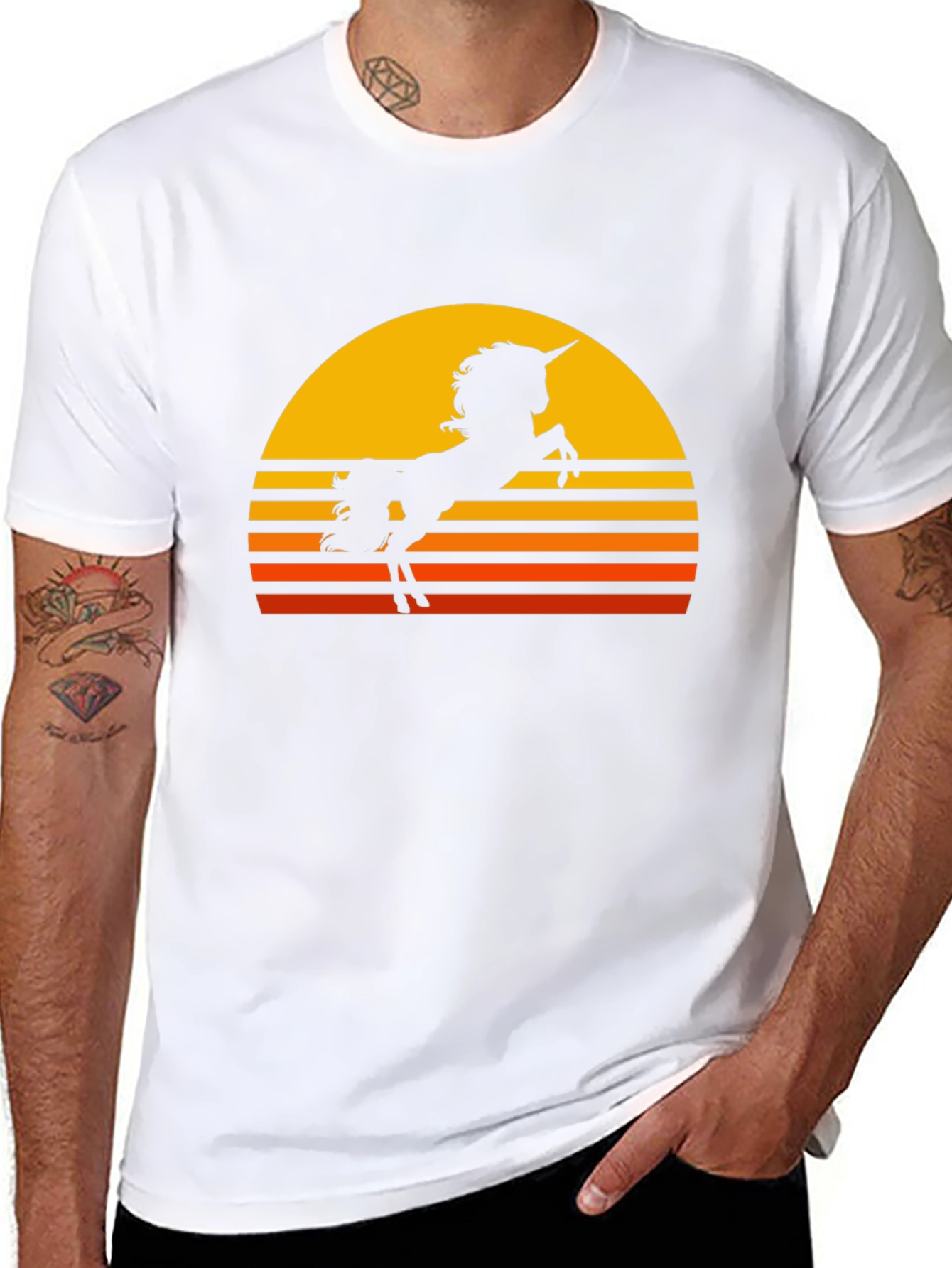 Camiseta Negra Unicornio Atardecer Retro