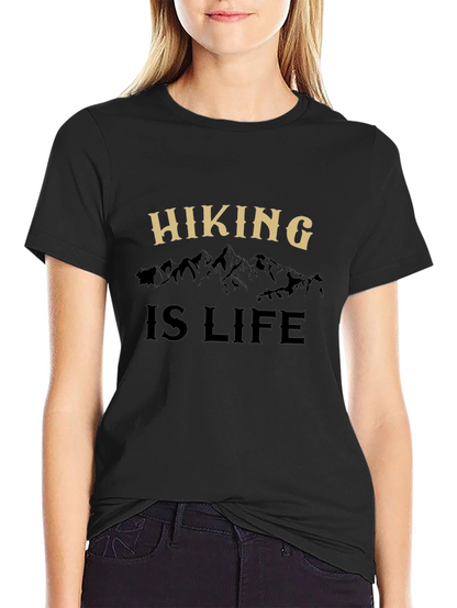 Camiseta Negra Hiking is Life para Aventureros
