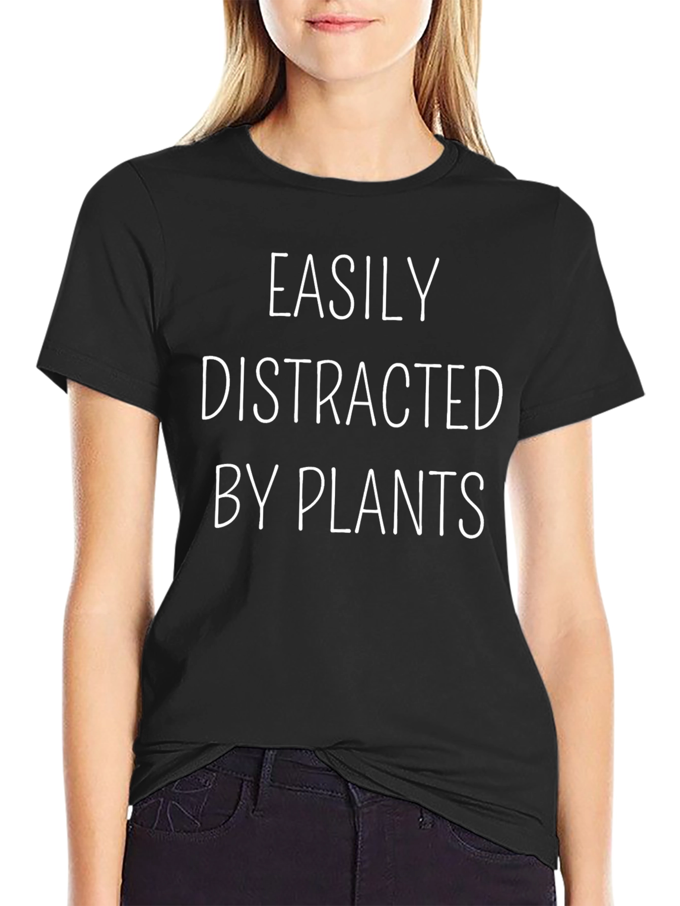 Camiseta Negra: Fácilmente Distraído por las Plantas