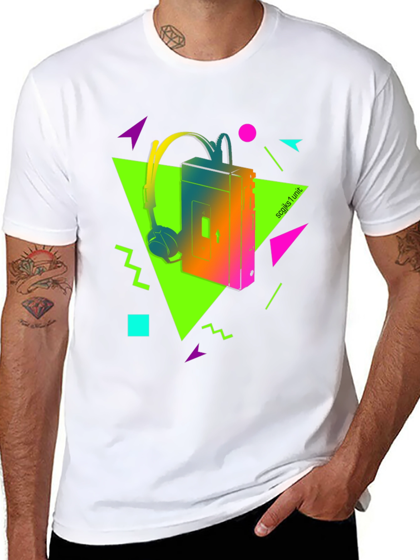 Camiseta Retro Walkman Años 80 Neón