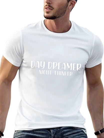 Camiseta Negra: Day Dreamer Night Thinker