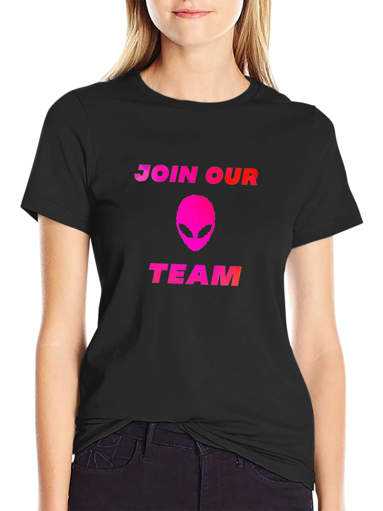 Camiseta Negra Alienígena - Únete a Nuestro Equipo