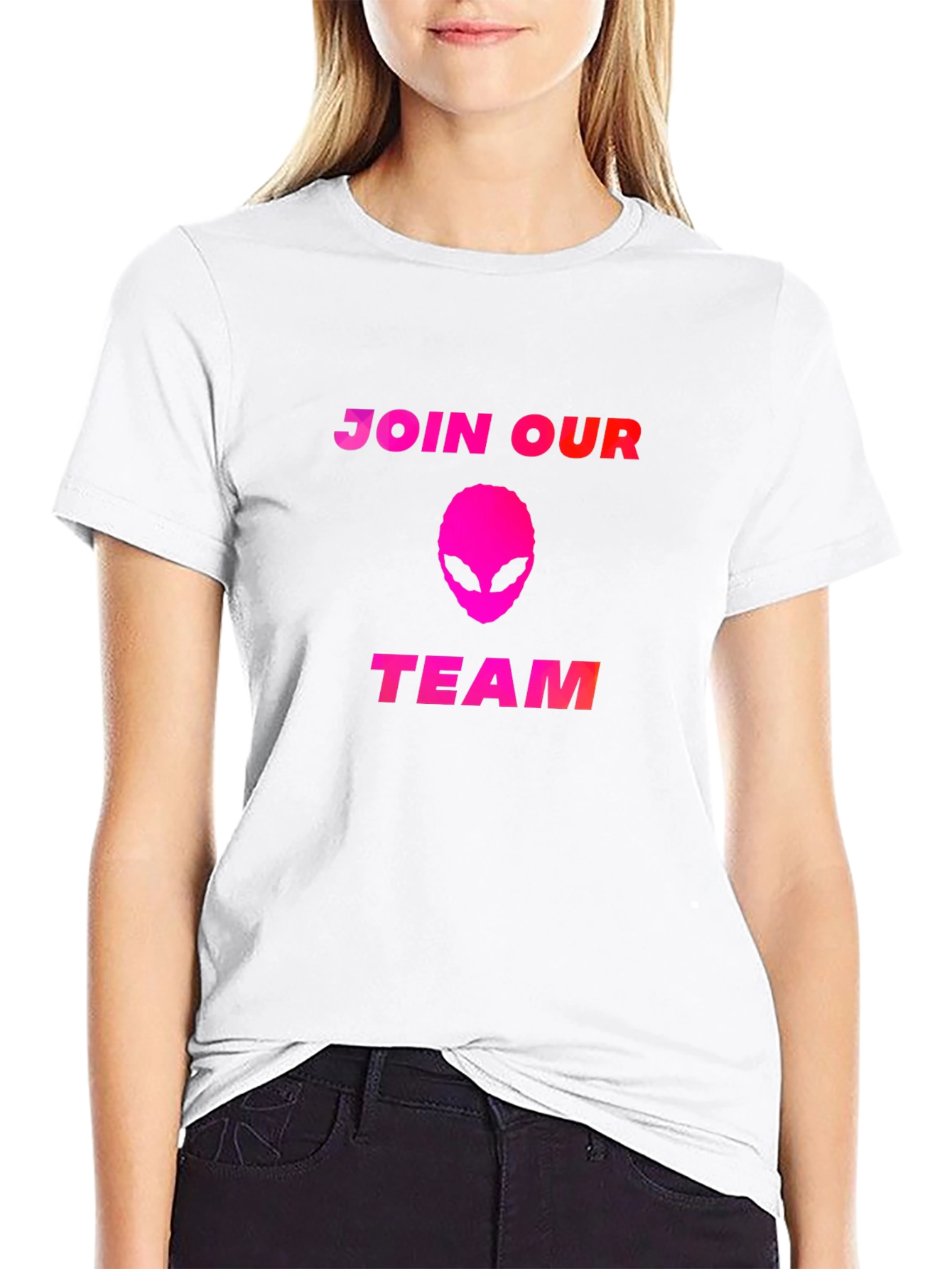 Camiseta Negra Alienígena - Únete a Nuestro Equipo