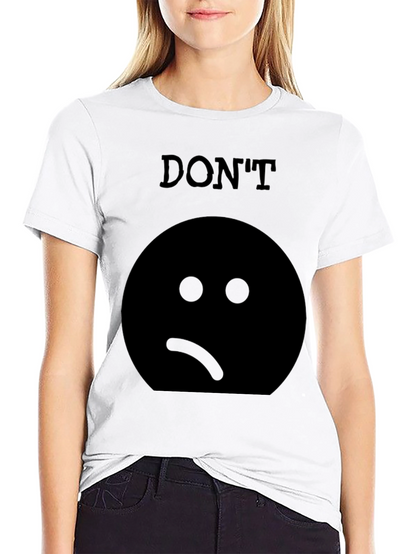Camiseta Negra: No Estés Triste