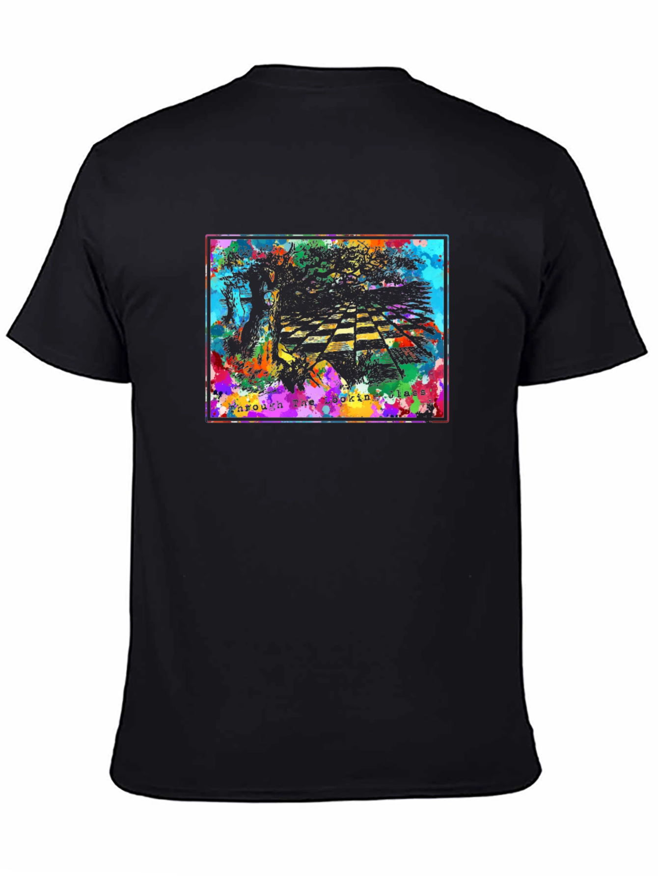 Camiseta Negra Gráfica: A Través del Espejo