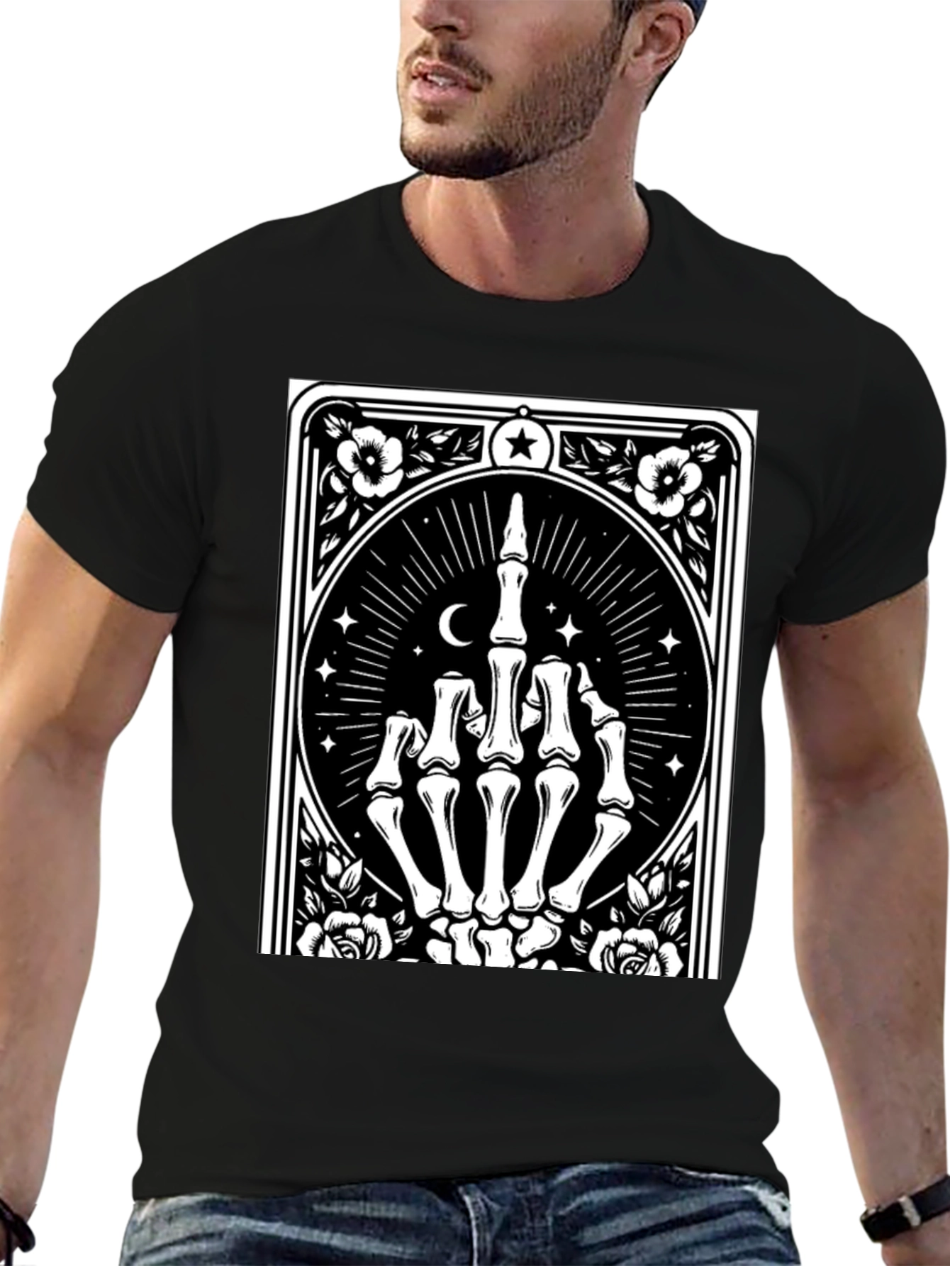 Camiseta Negra con Diseño de Mano Esquelética