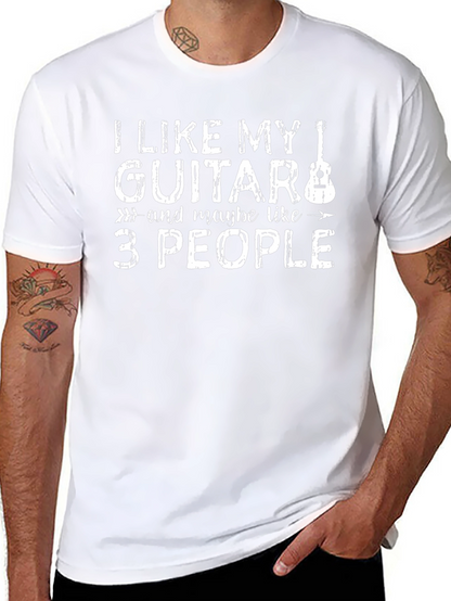 Camiseta Negra: Guitarra y 3 Personas