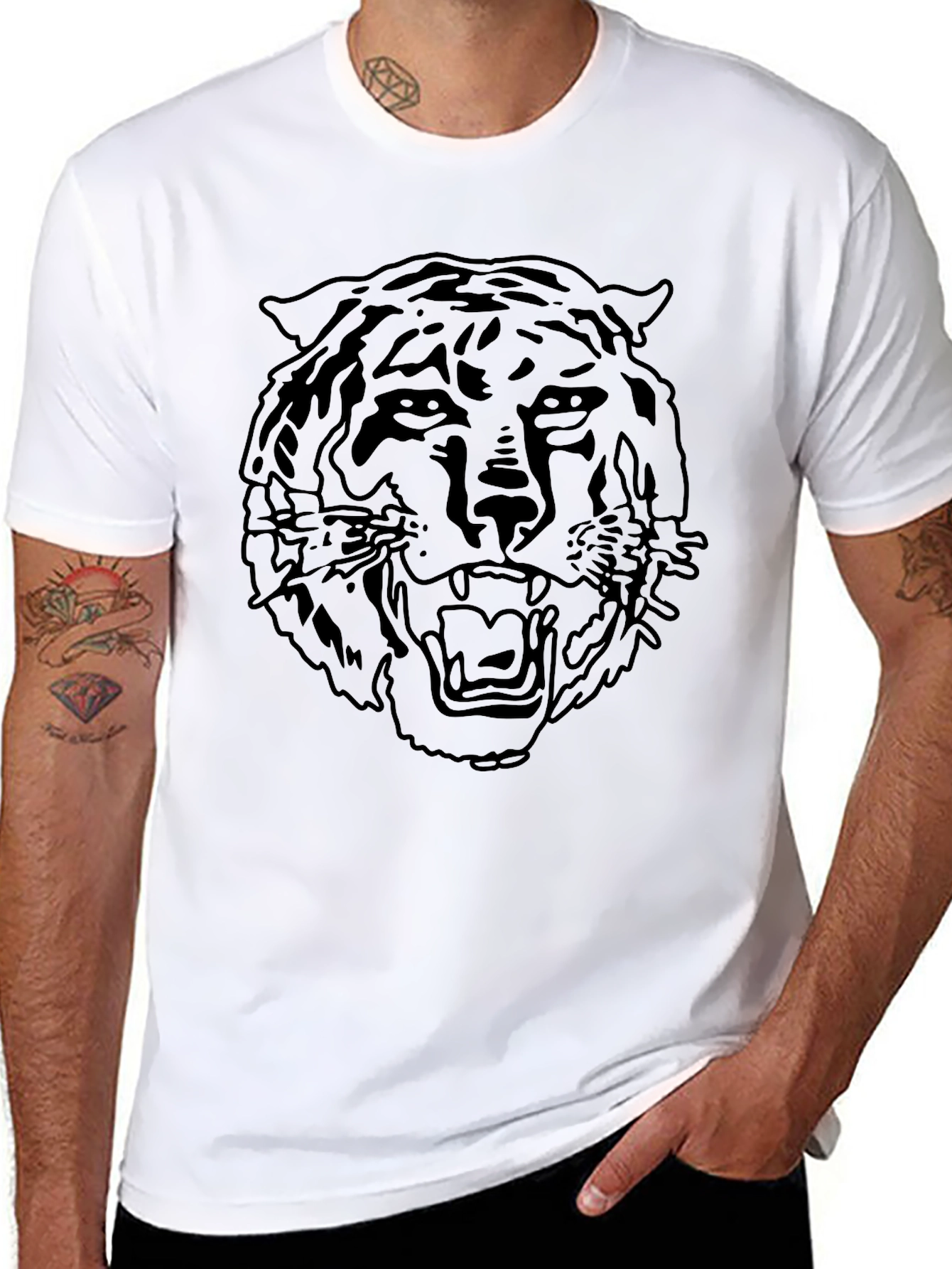 Camiseta Negra con Diseño de Tigre