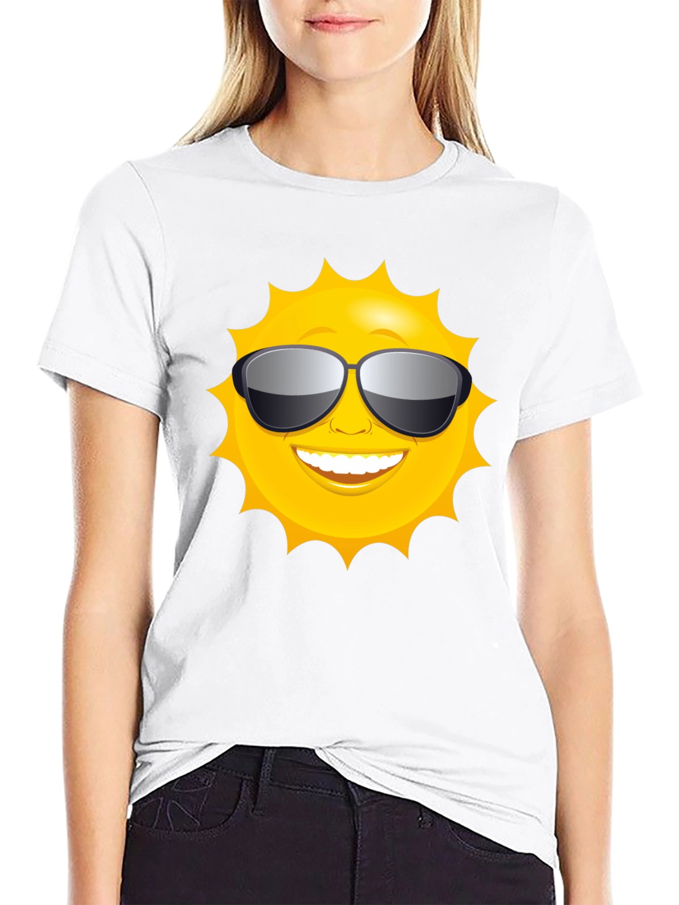 Camiseta Negra con Diseño de Sol Sonriente