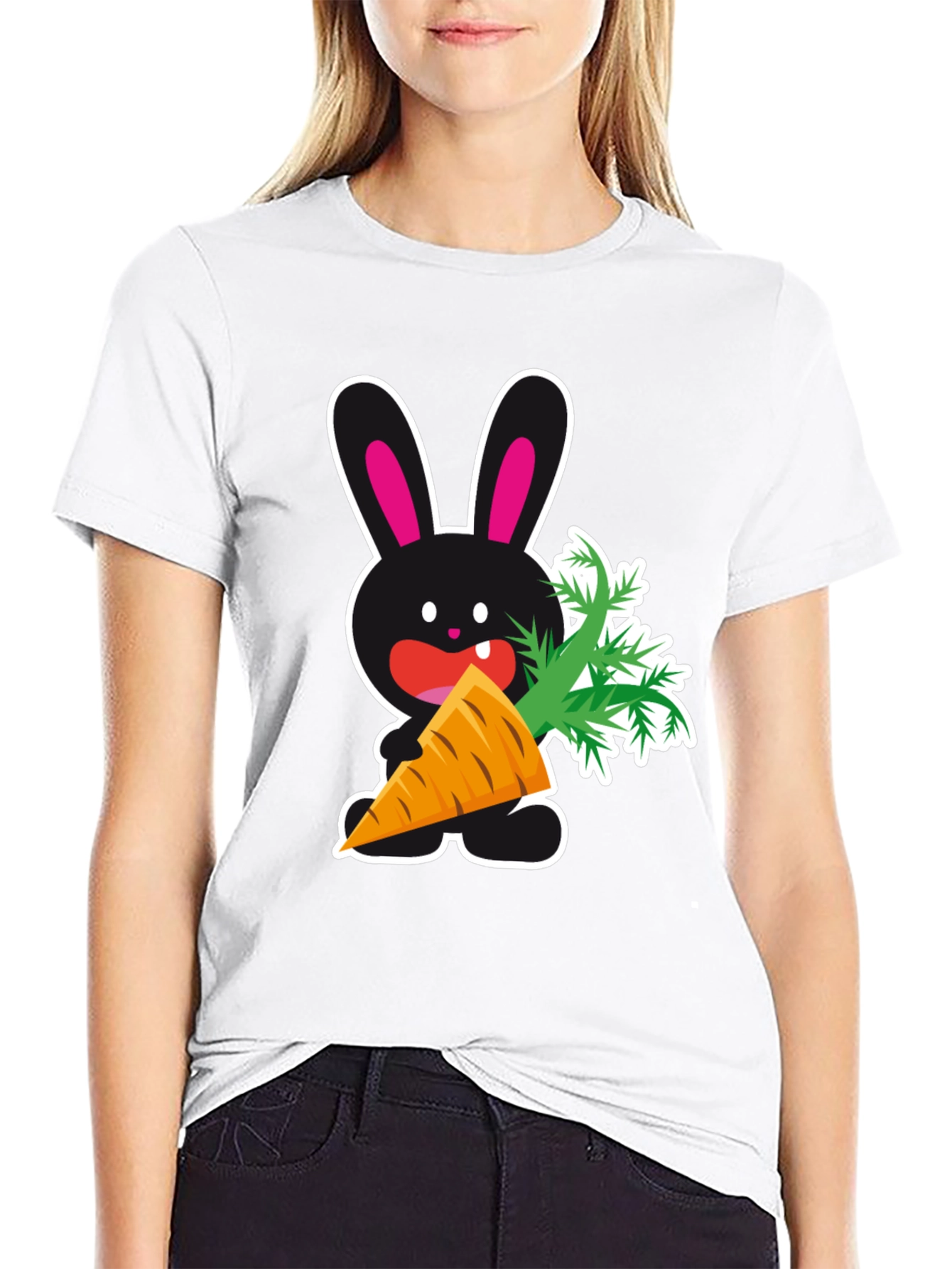 Camiseta Negra con Conejo y Zanahoria Divertida