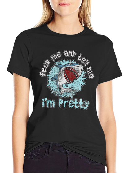 Camiseta Negra con Diseño de Tiburón Feed Me