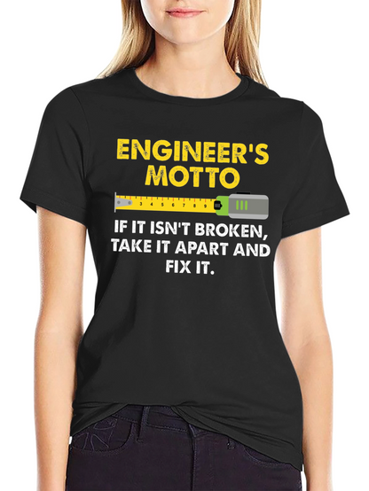 Camiseta Negra: Lema del Ingeniero