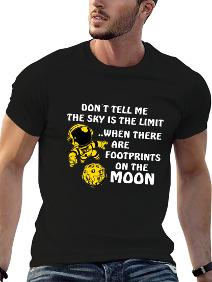 Camiseta Negra con Diseño de Astronauta y la Luna