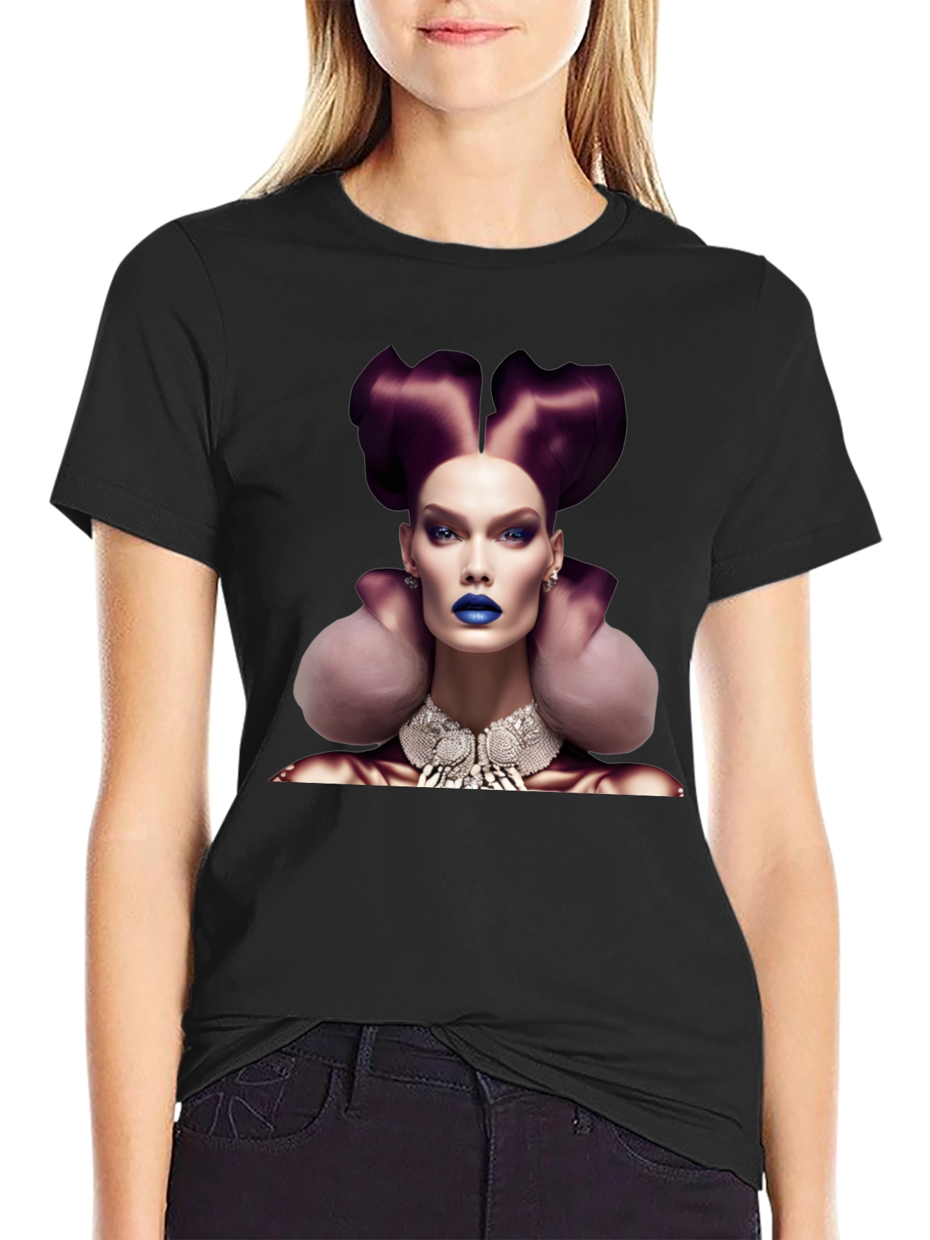 Camiseta Negra con Diseño de Moda Vanguardista
