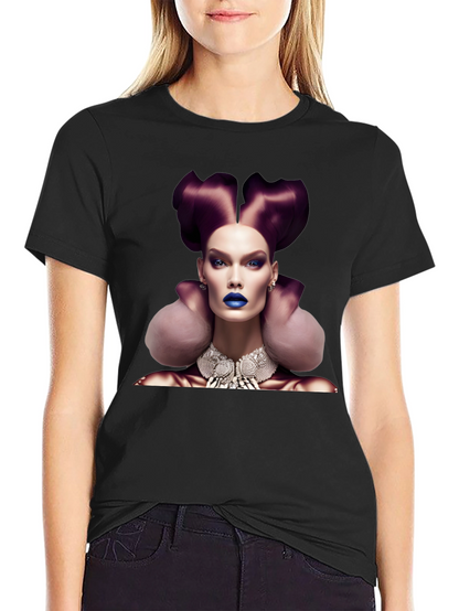 Camiseta Negra con Diseño de Moda Vanguardista