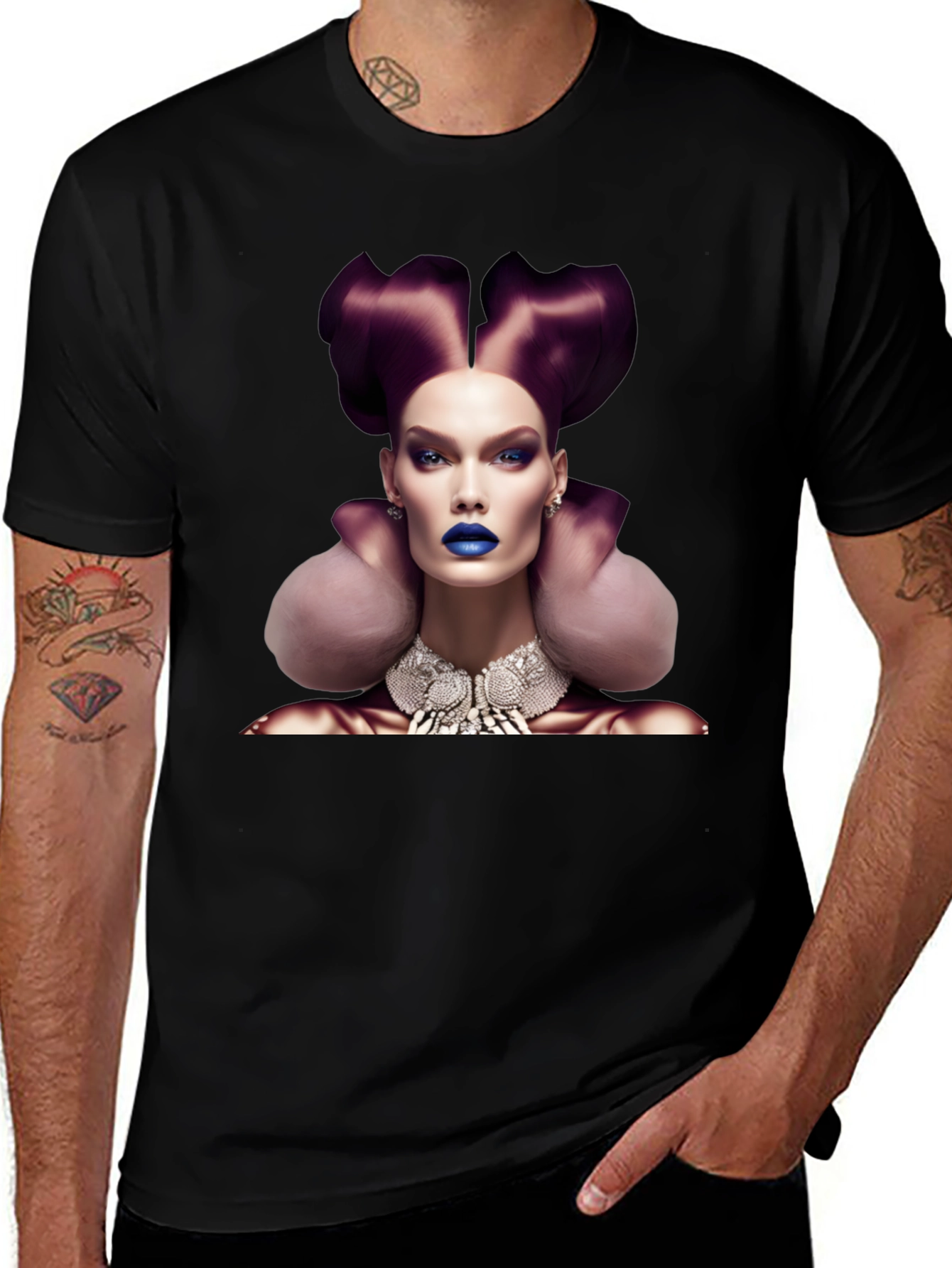Camiseta Negra con Diseño de Moda Vanguardista