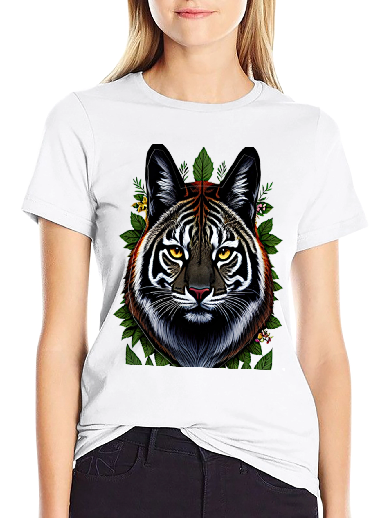 Camiseta Negra con Diseño de Tigre Floral